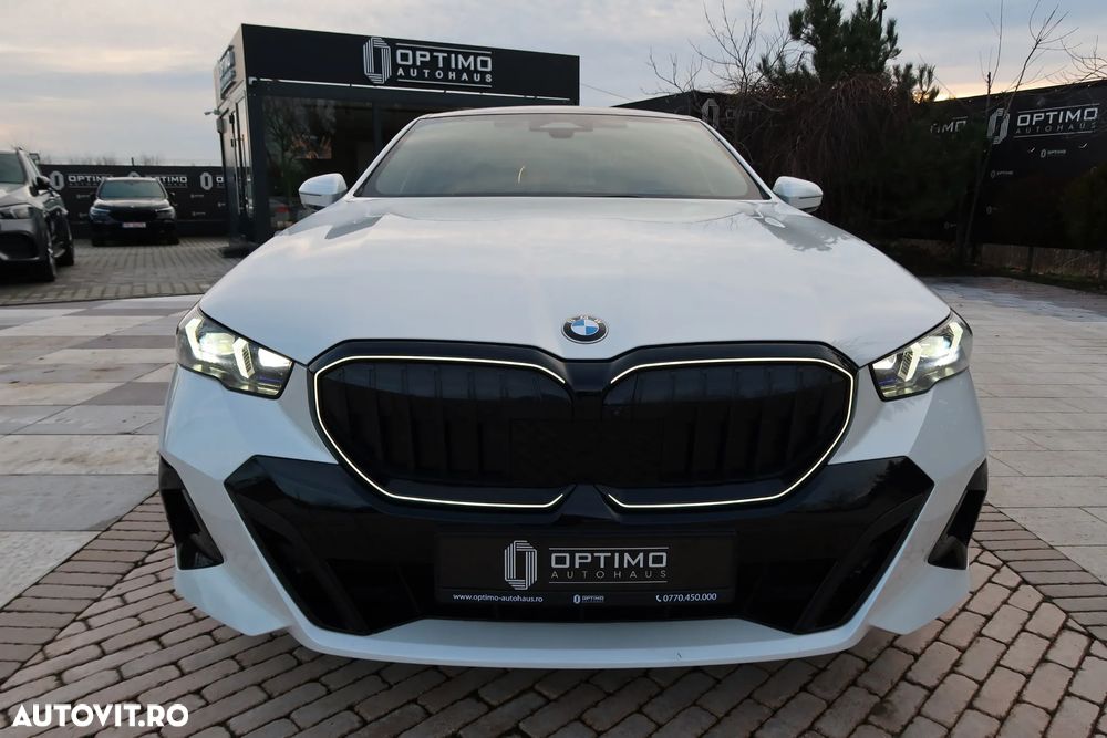 BMW Seria 5 520i Aut. M Sport Edition - 2