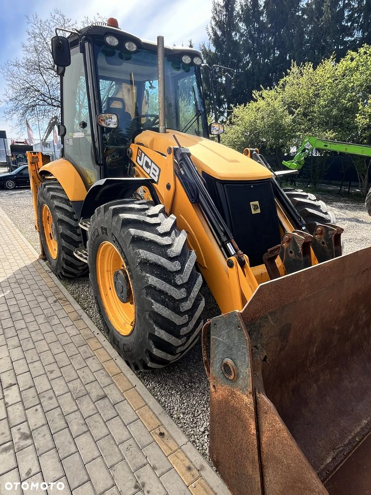 JCB 4CX - 3