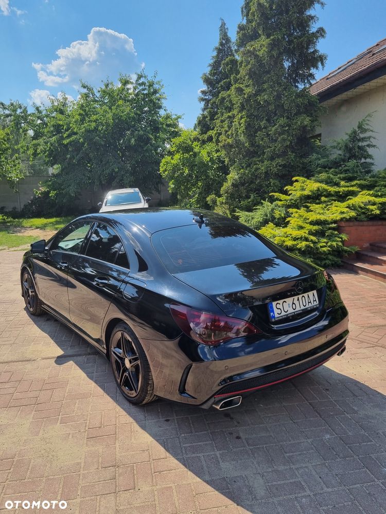 Mercedes-Benz CLA 250 4Matic 7G-DCT AMG Line - 3