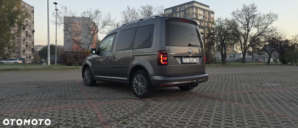 Volkswagen Caddy 2.0 TDI Trendline DSG - 3