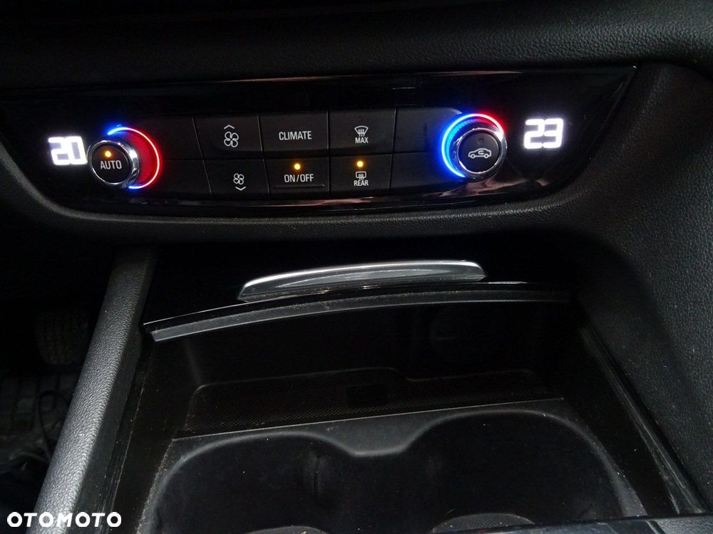 Opel Insignia 2.0 CDTI Enjoy S&S - 18