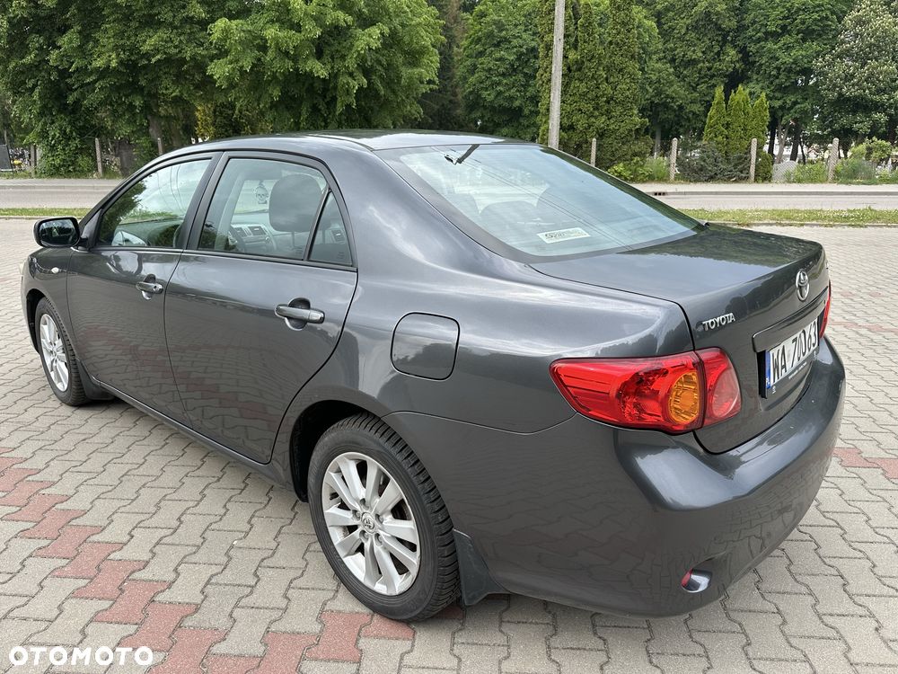 Toyota Corolla - 6