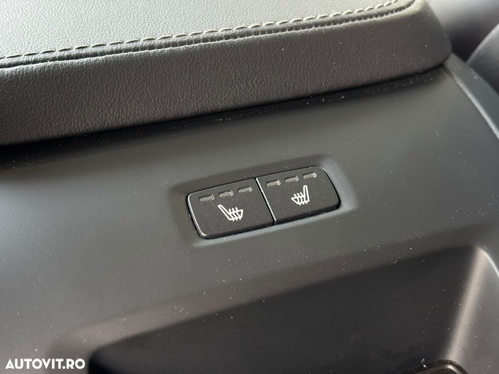 Volvo XC 90 B5 D AWD Plus Bright - 18