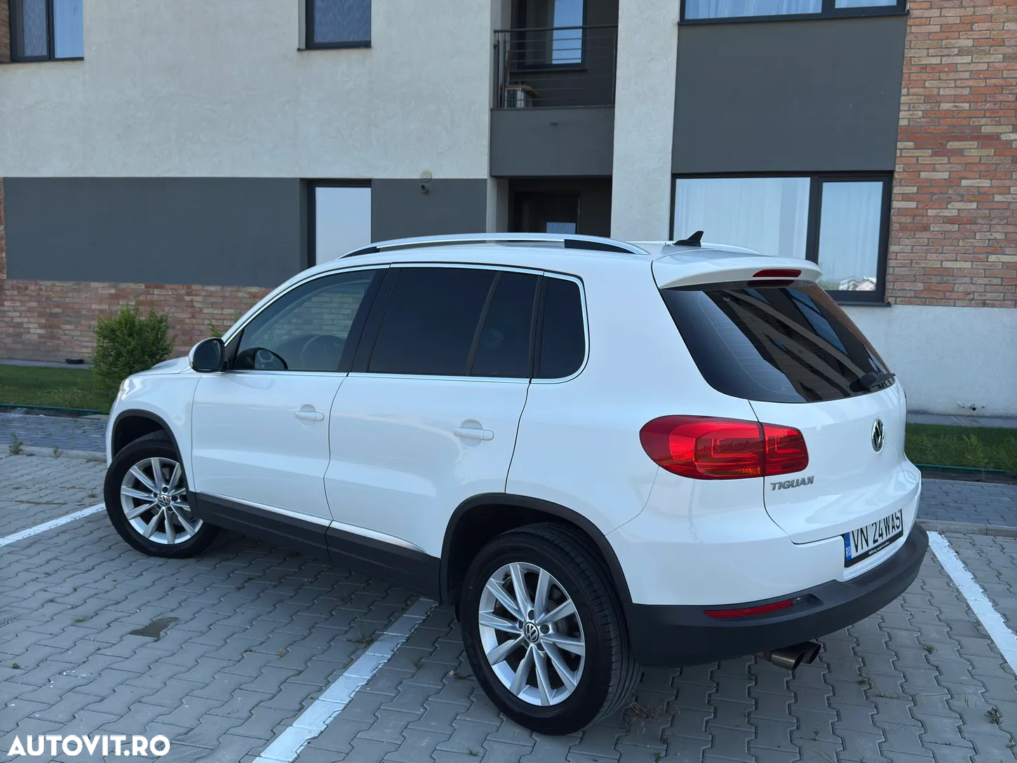 Volkswagen Tiguan - 18