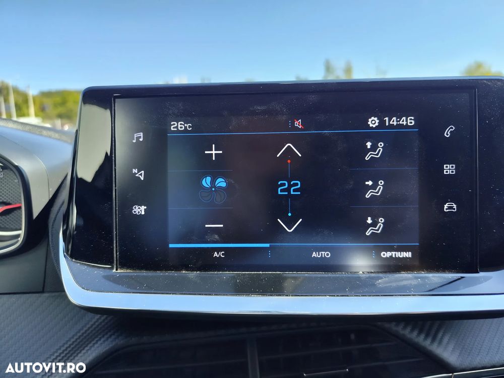 Peugeot 2008 1.2 L PureTech STT Active - 17