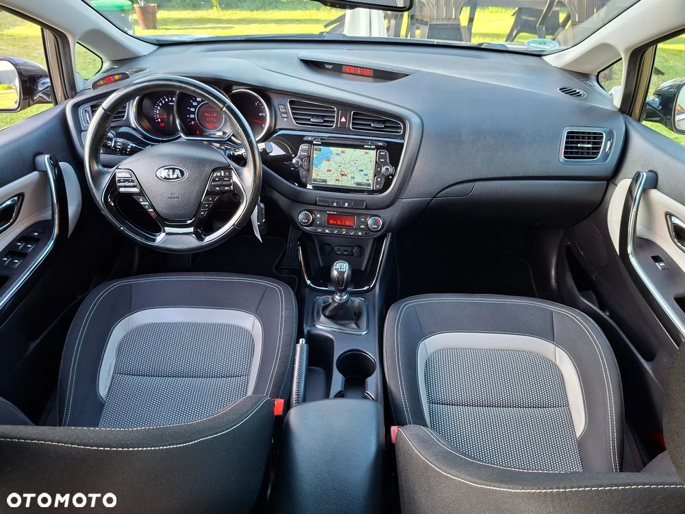 Kia Ceed 1.6 GDI XL - 24