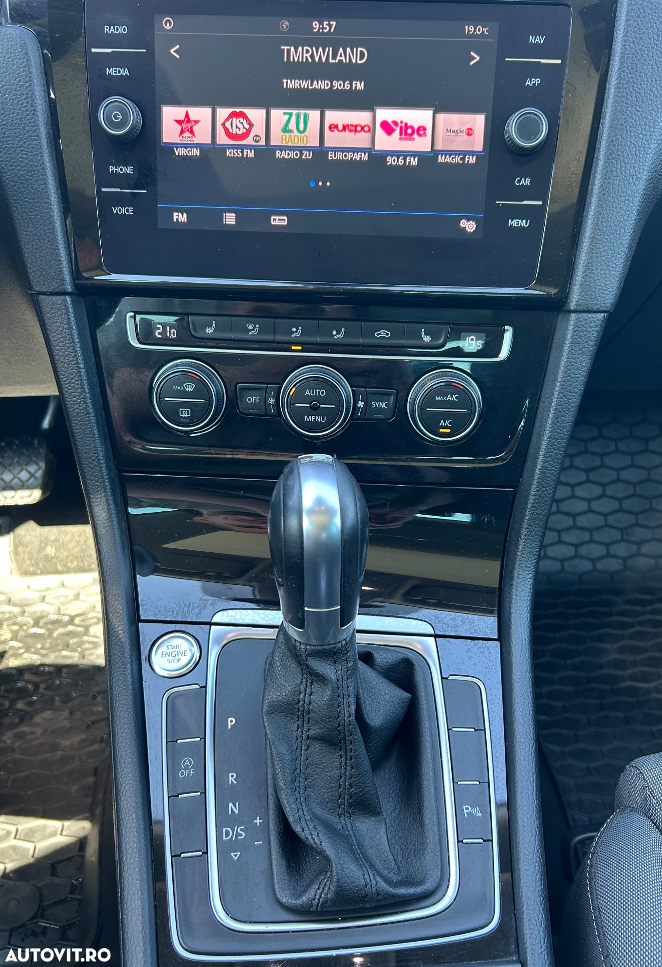 Volkswagen Golf 1.5 TSI DSG Highline - 6