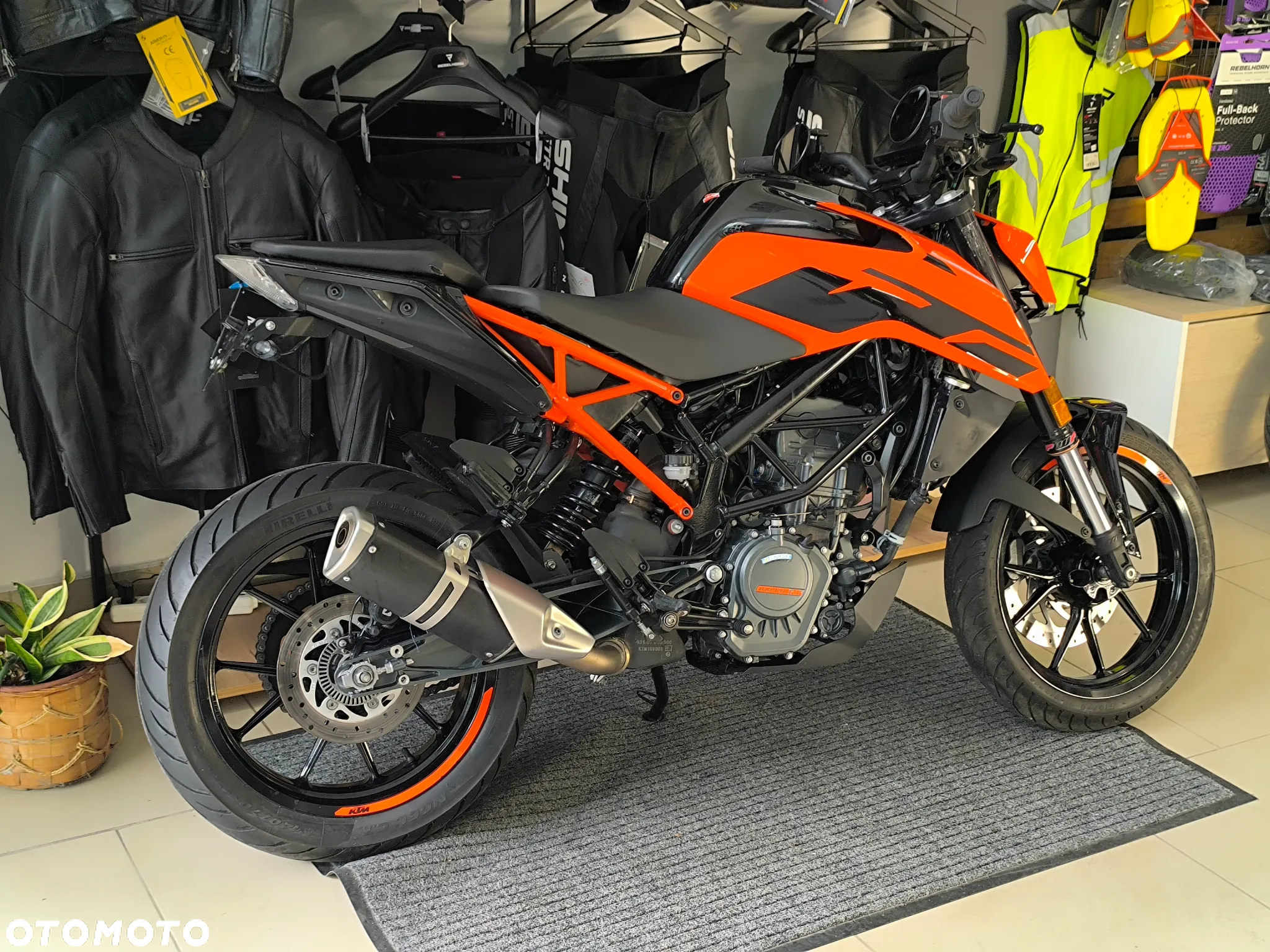 KTM Duke - 9