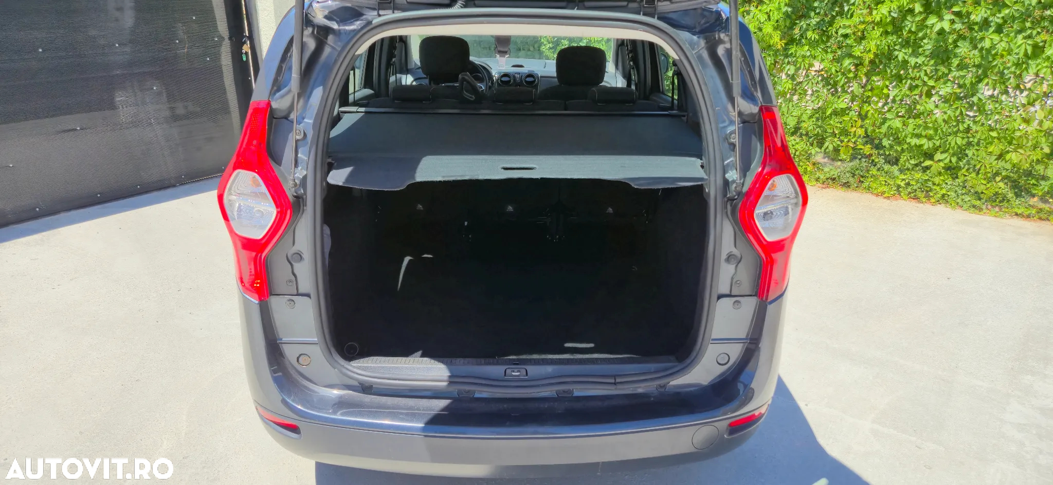 Dacia Lodgy TCe 100 GPF Comfort - 19