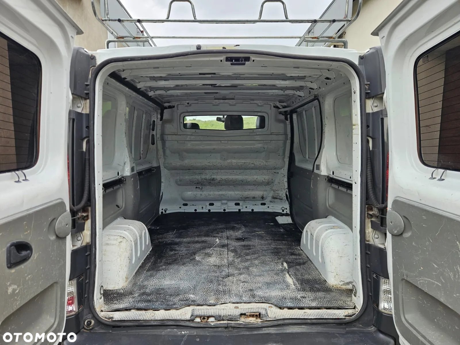 Opel VIVARO - 9