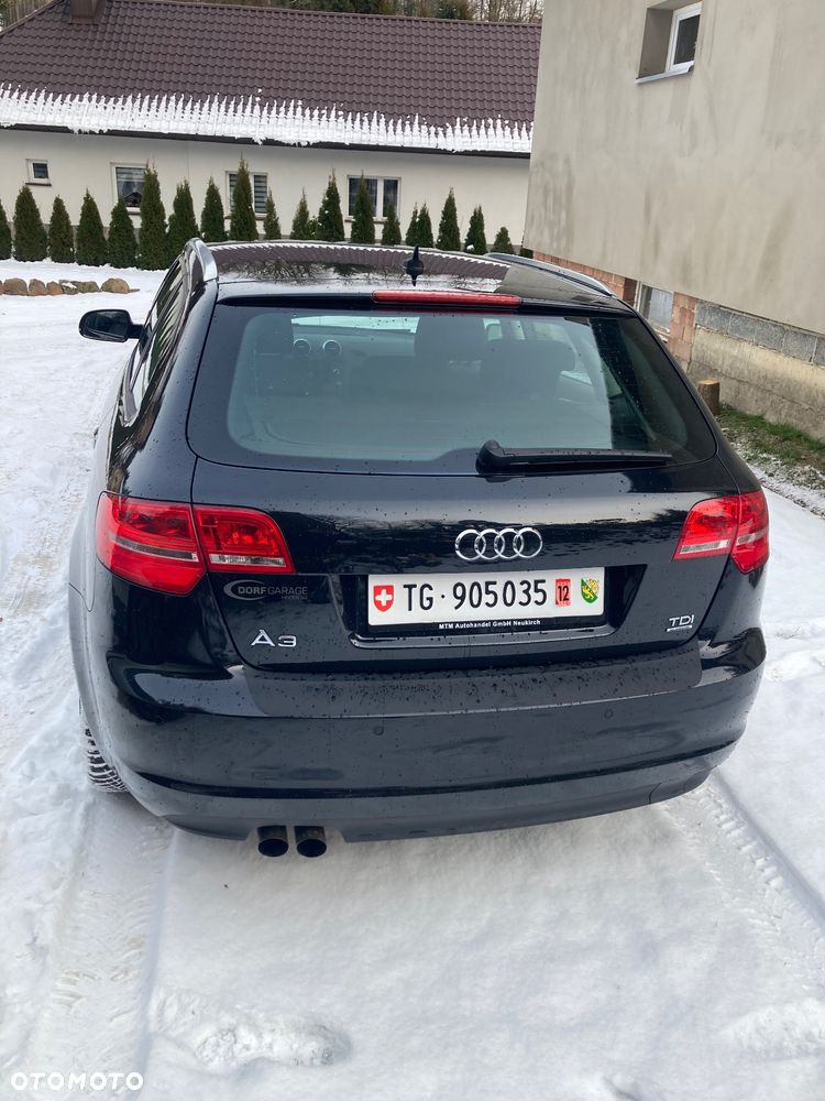 Audi A3 Sportback 2.0 TDI DPF Quattro Ambiente - 3