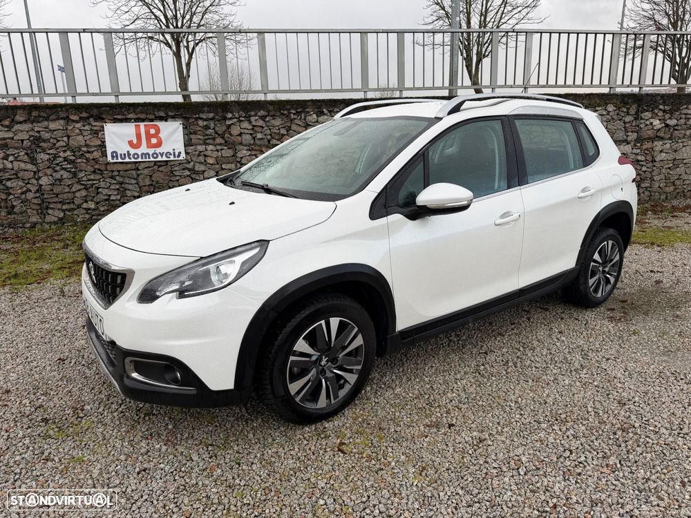 Peugeot 2008 1.2 PureTech Allure - 1