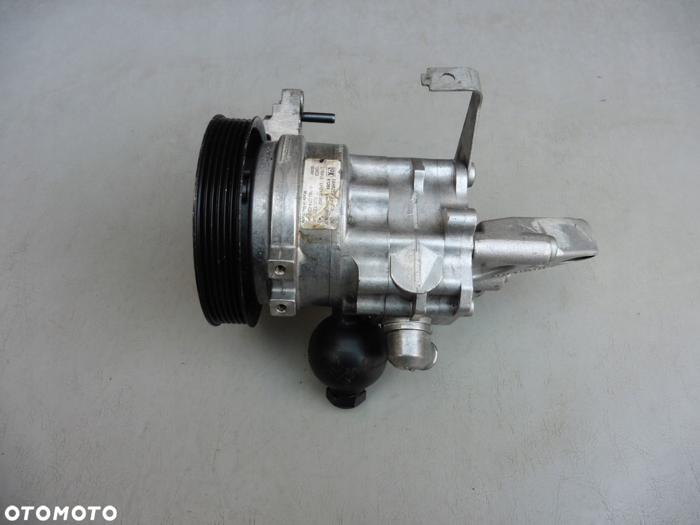 Pompa wspomagania 6760074 BMW 7 E60 E65 E66 DYNAMIC DRIVE 3,0D - 8