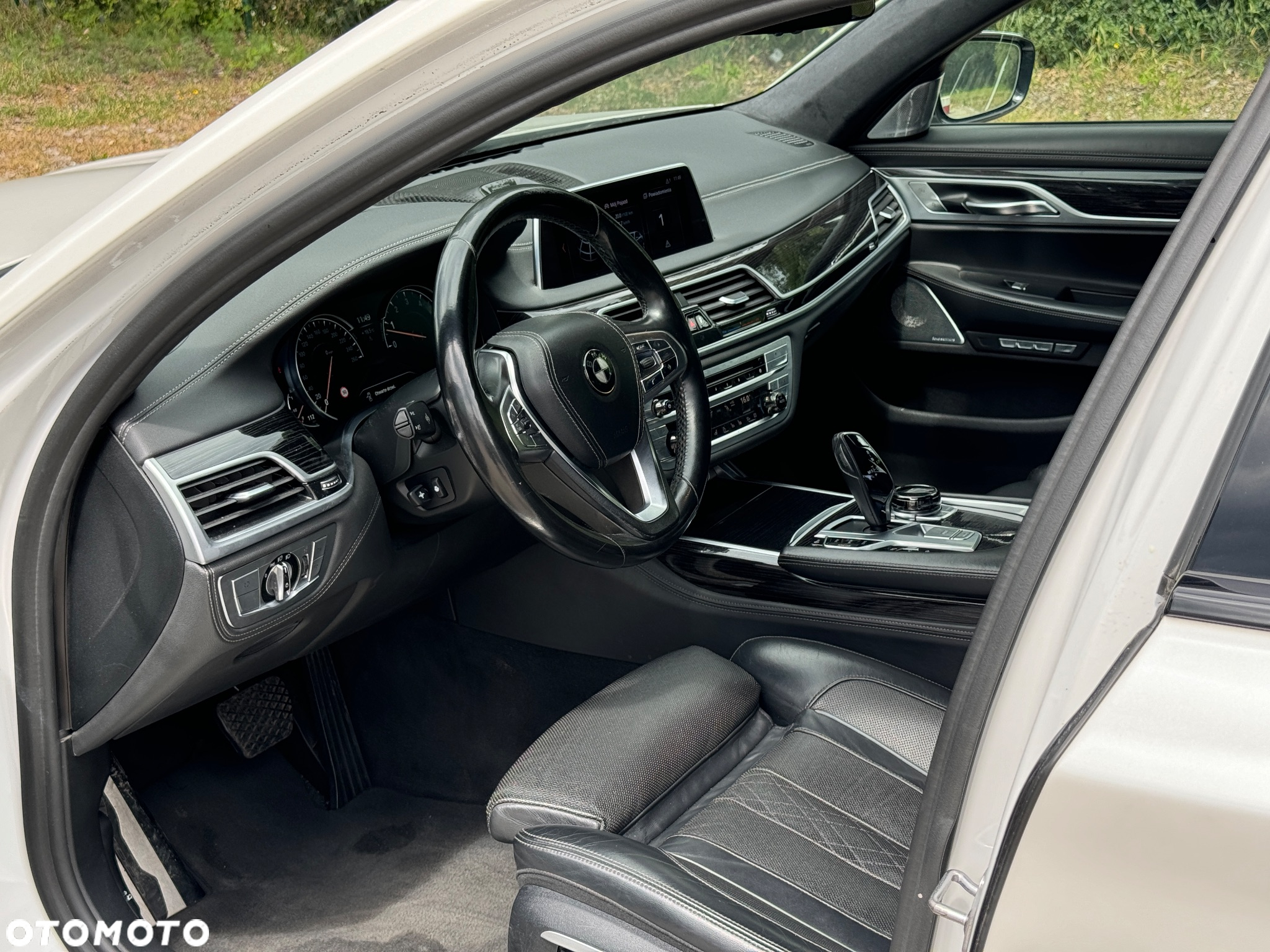 BMW Seria 7 750Li - 13