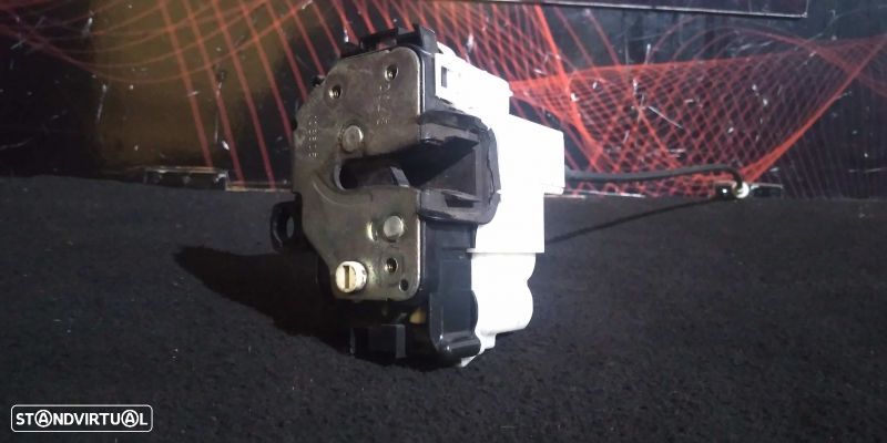 Fecho Da Porta Trás Esq Fiat Panda (169_) - 3