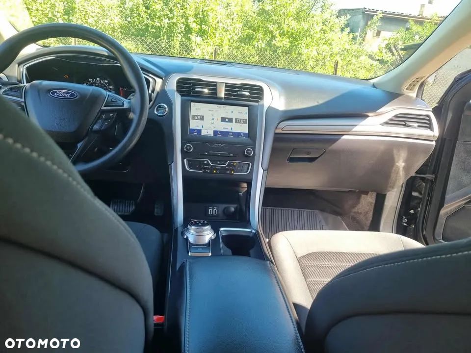 Ford Fusion 2.0 EcoBoost Titanium - 10