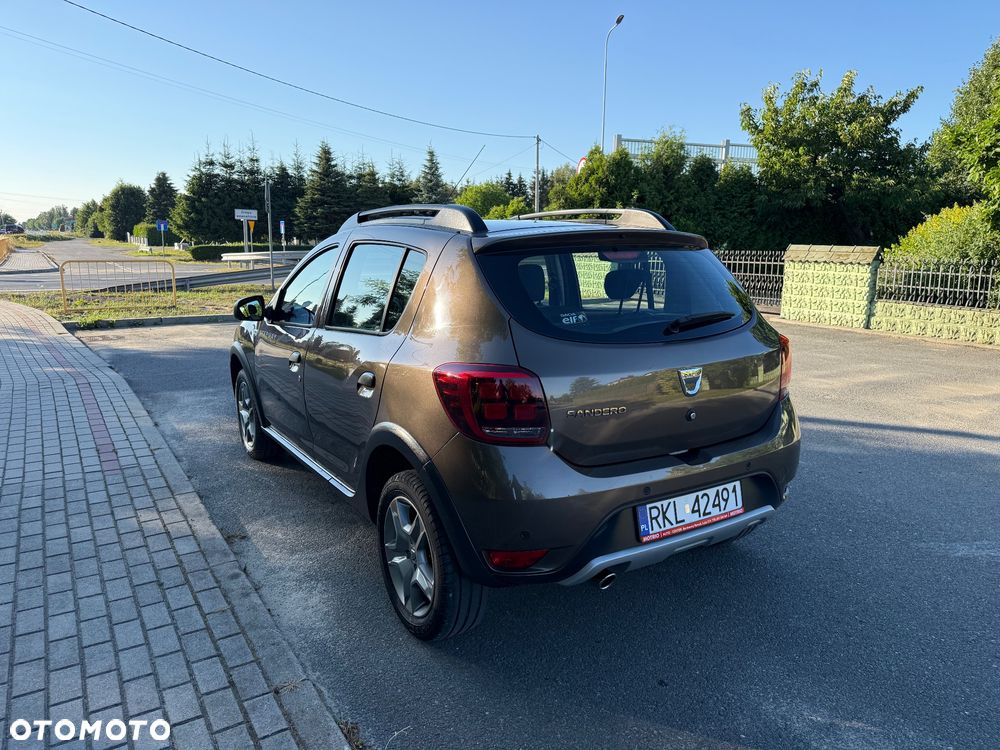 Dacia Sandero 0.9 TCe SL Celebration S&S - 28