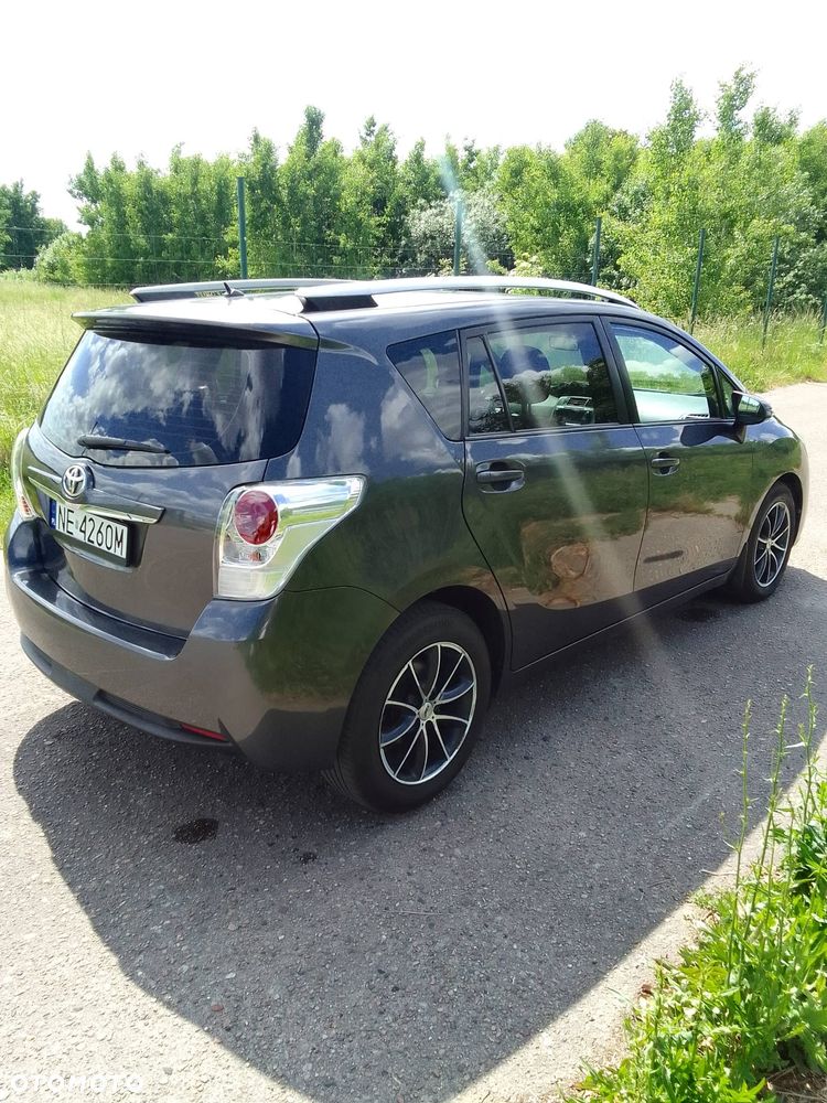 Toyota Verso 1.6 D-4D Premium 7os EU6 - 6