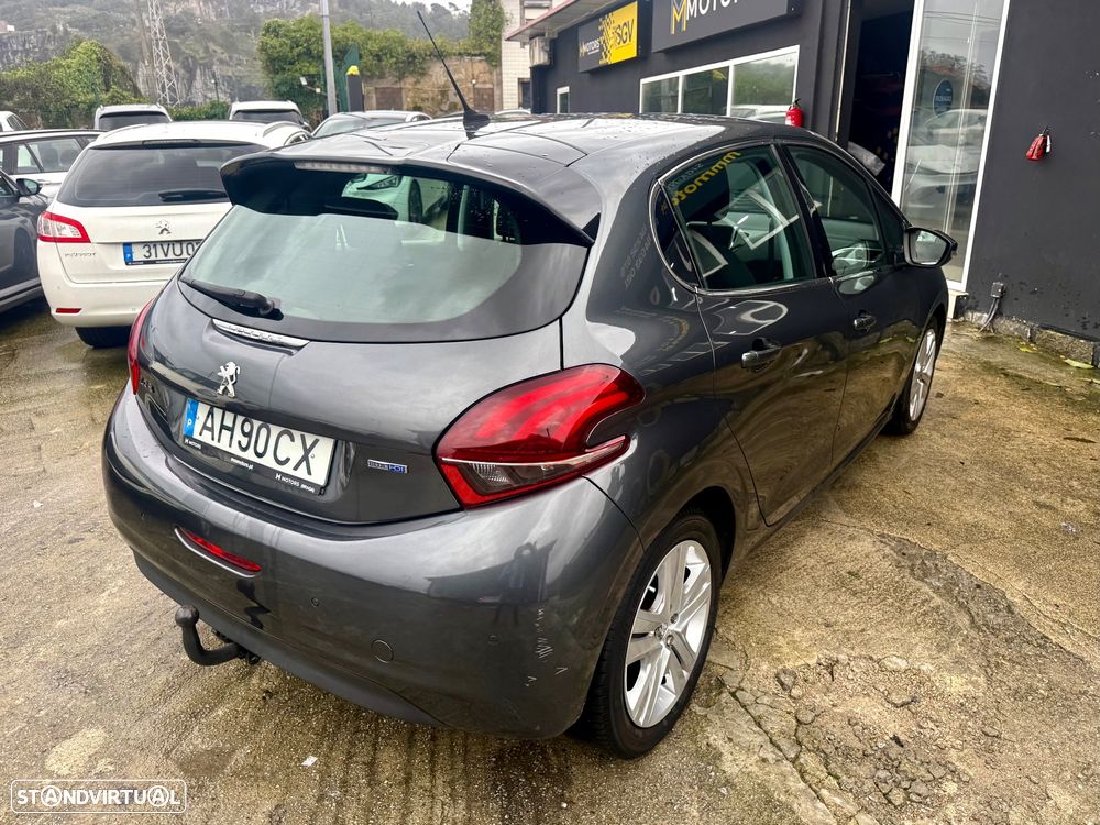 Peugeot 208 1.6 BlueHDi Allure - 44