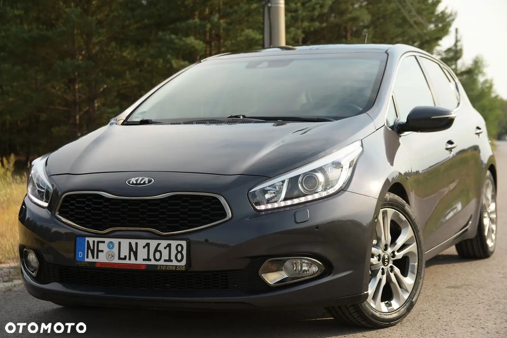 Kia Ceed 1.6 GDI DCT Platinum Edition - 1