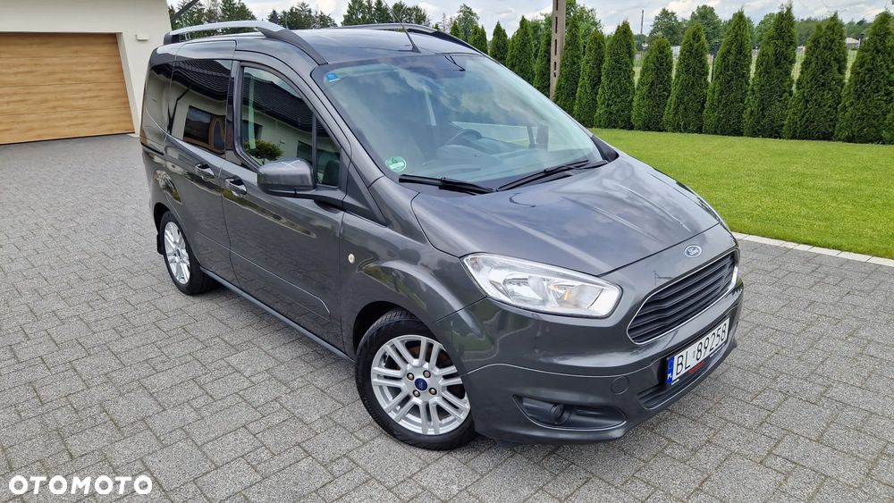 Ford Tourneo Courier 1.0 EcoBoost Titanium - 24