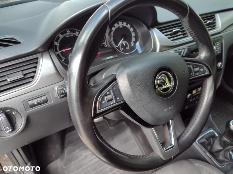 Skoda RAPID - 15