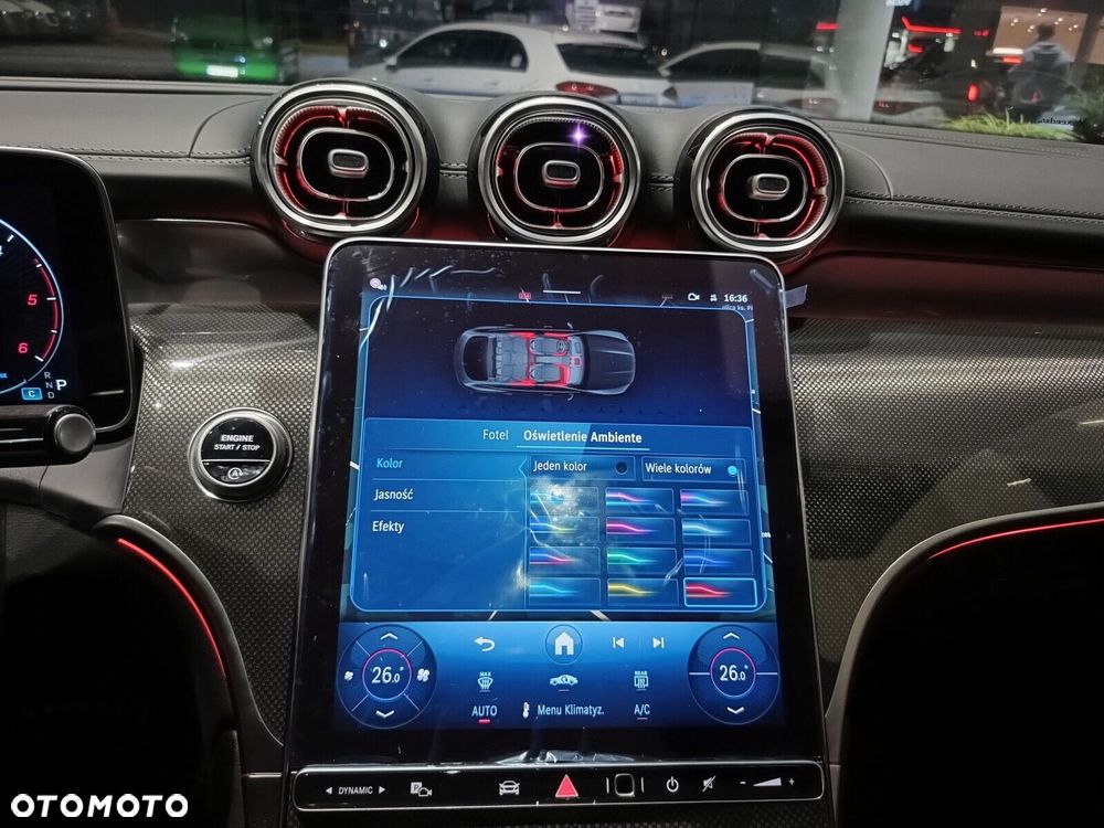 Mercedes-Benz GLC - 26