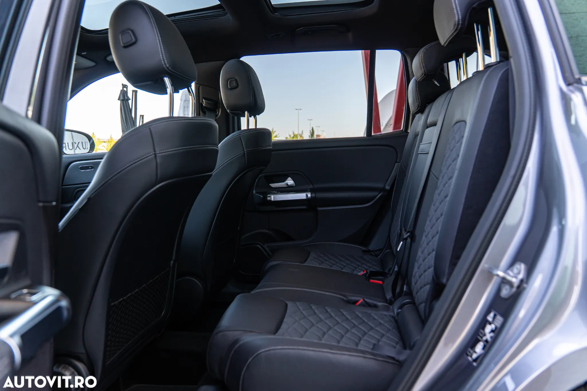 Mercedes-Benz GLB 250 4Matic 8G-DCT AMG Line - 10