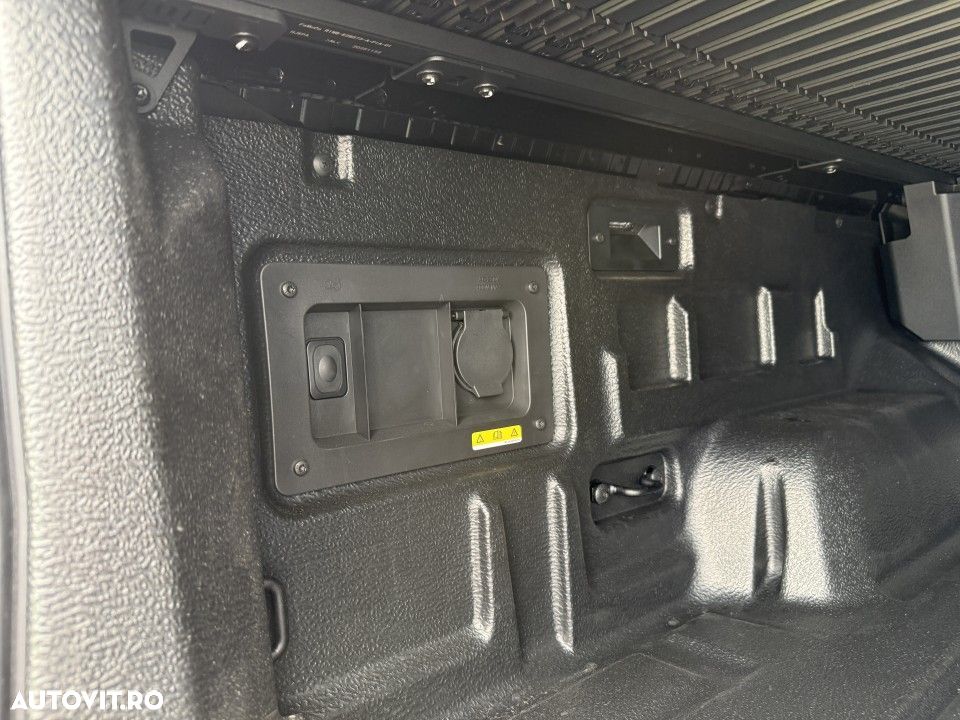 Ford Raptor - 15