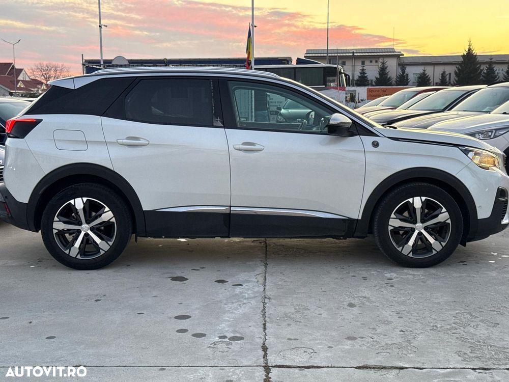 Peugeot 3008 PureTech 130 Stop & Start GPF EAT8 Crossway - 32