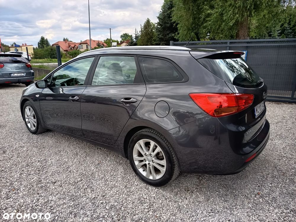 Kia Ceed 1.4 CVVT Dream-Team Edition - 6
