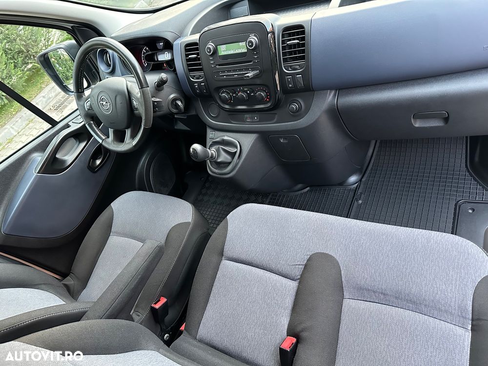 Opel Vivaro - 21