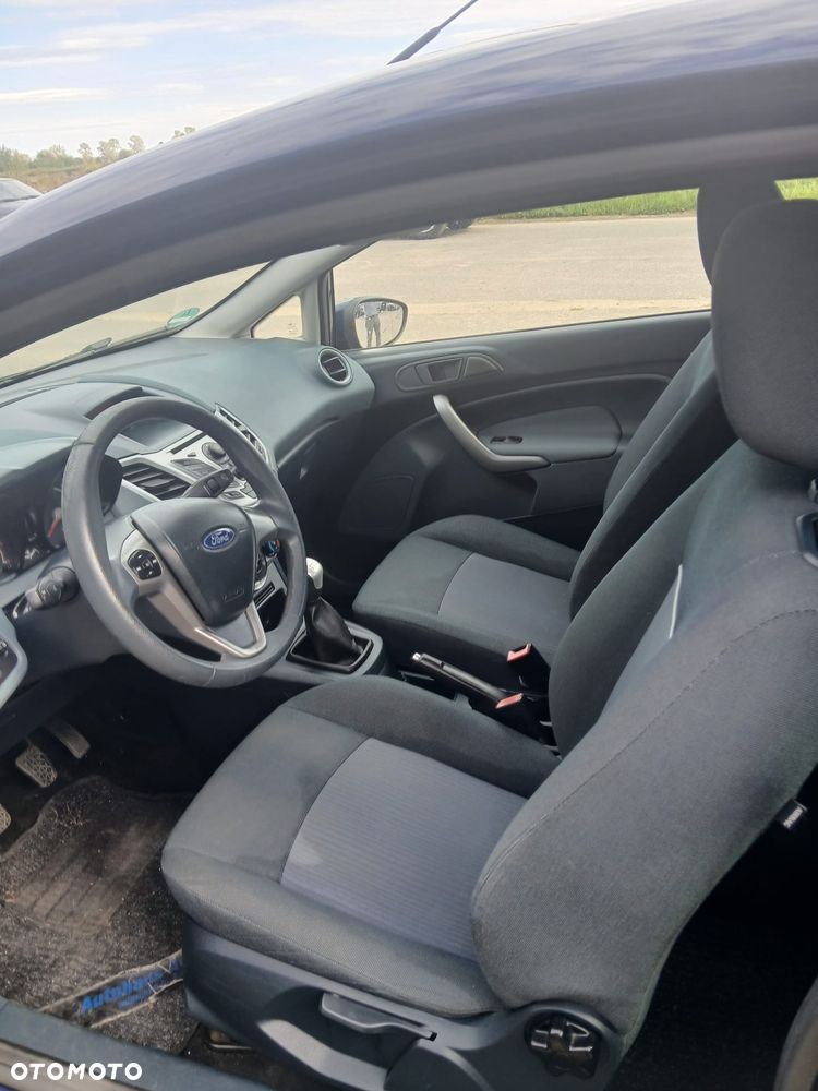 Ford Fiesta - 6