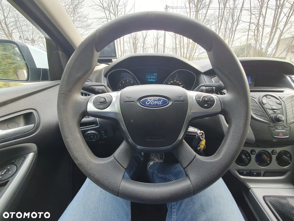 Ford Focus 1.6 TI-VCT Ambiente - 16