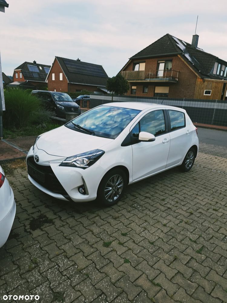 Toyota Yaris 1.5 Selection - 2