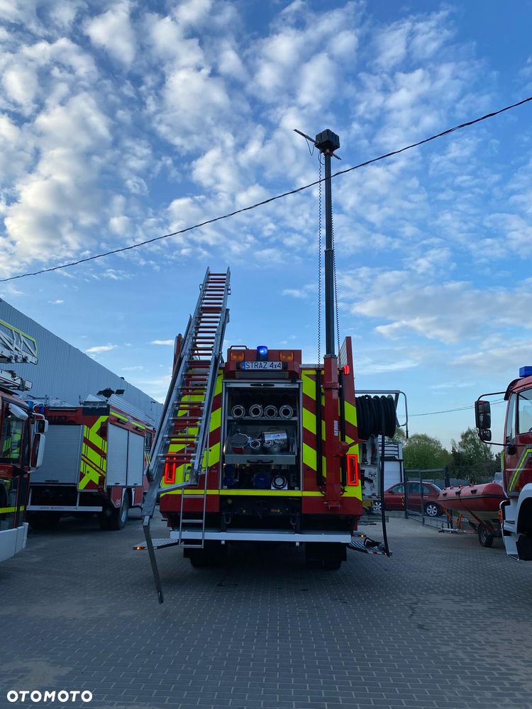 Mercedes-Benz Straż pożarna pojazd pożarniczy MERCEDES ATEGO 4x4 GBA średni terenowy uterenowiony blokady mosty reduktor maszt oświetleniowy - 13
