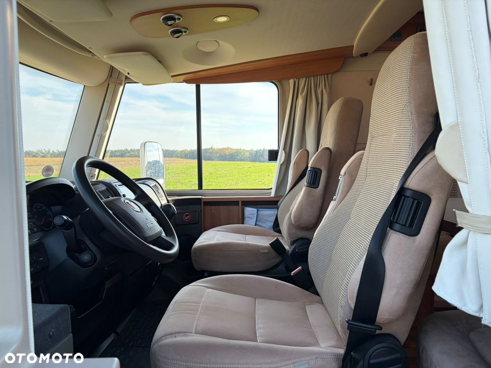 Hymer-Eriba exsis 698 - 20