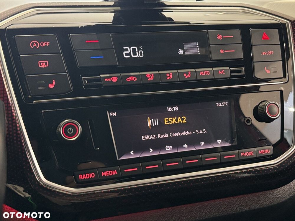 Volkswagen up! 1.0 TSI GTI - 28