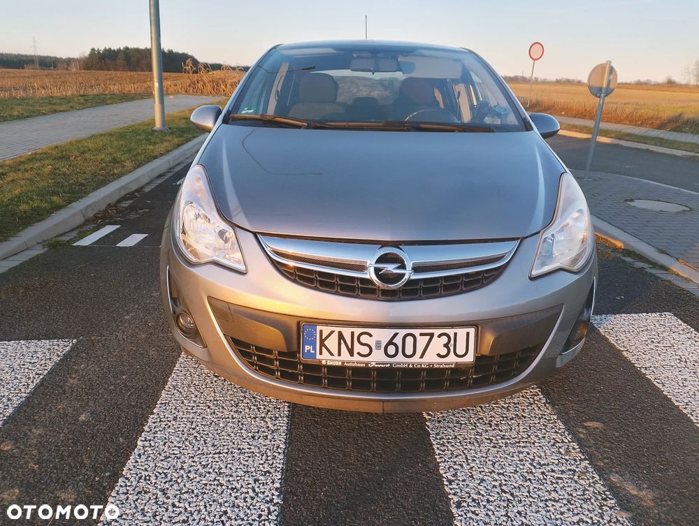 Opel Corsa 1.4 16V Satellite - 4