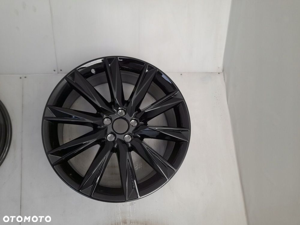 Felga aluminiowa Audi OE E-TRON 9.0" x 20" 5x112 ET 38 - 1