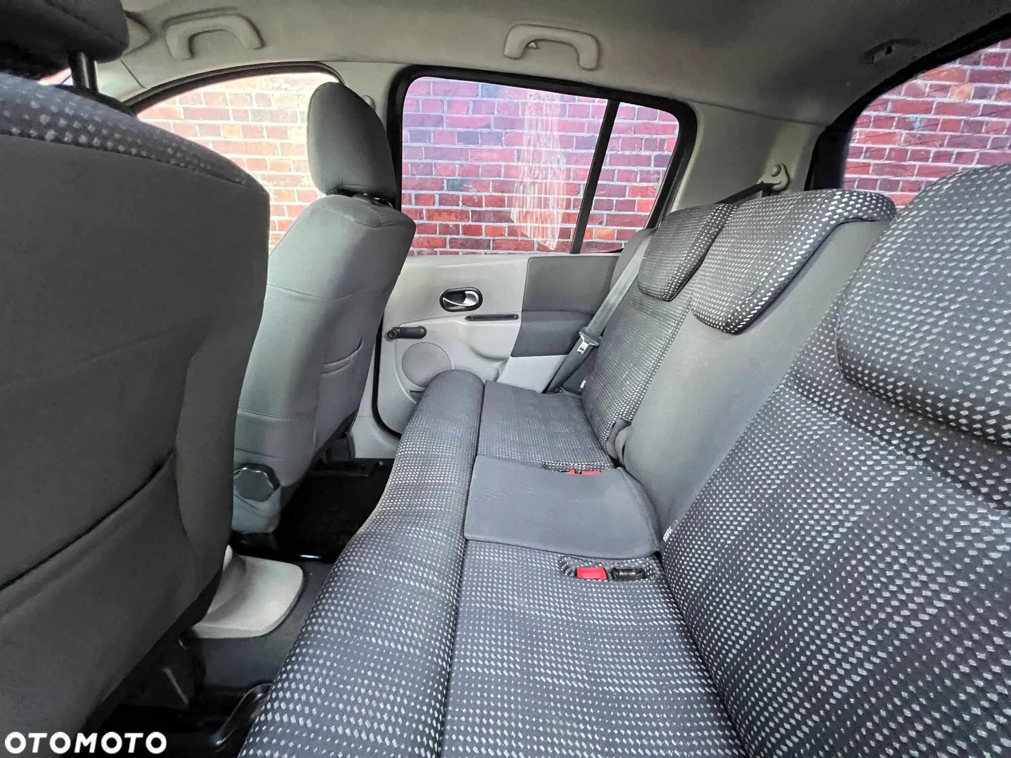 Renault Modus - 16
