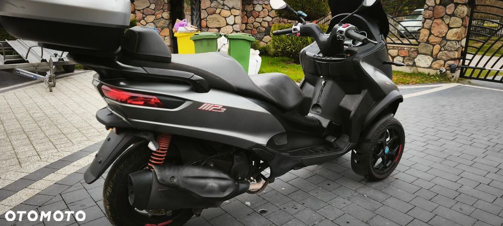 Piaggio MP-3 - 7