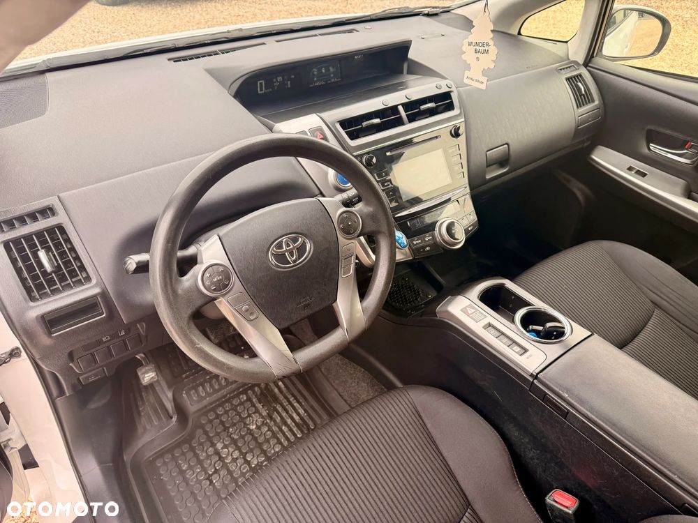 Toyota Prius+ (Hybrid) Comfort - 11