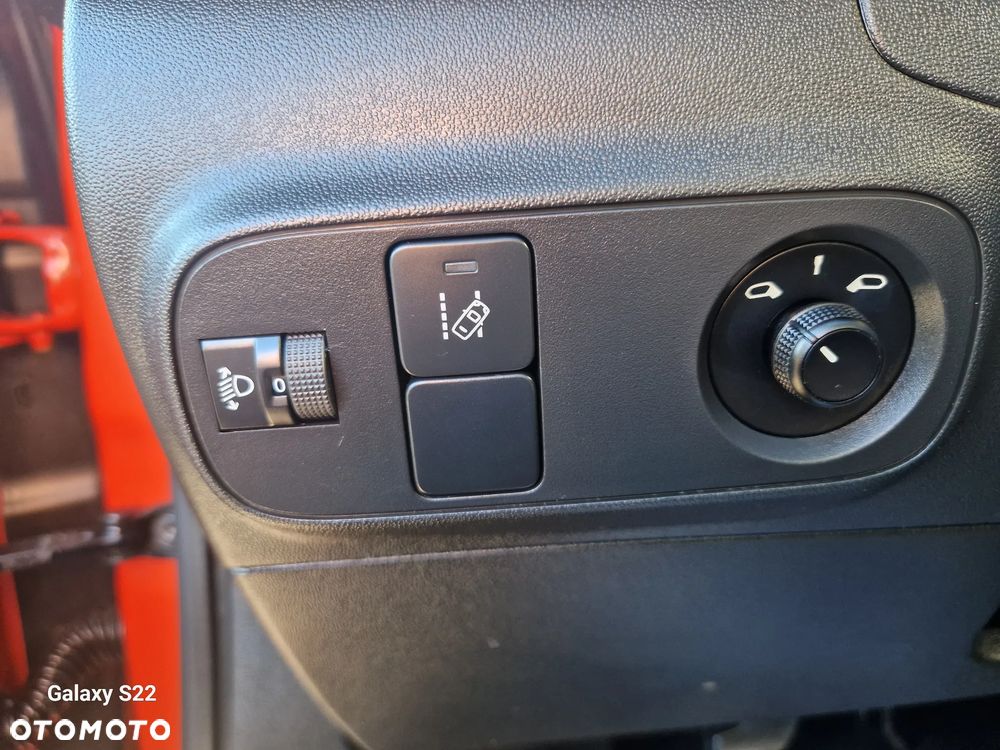 Citroën C3 Pure Tech 110 S&S SHINE - 23