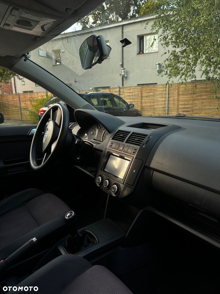 Volkswagen Polo - 7