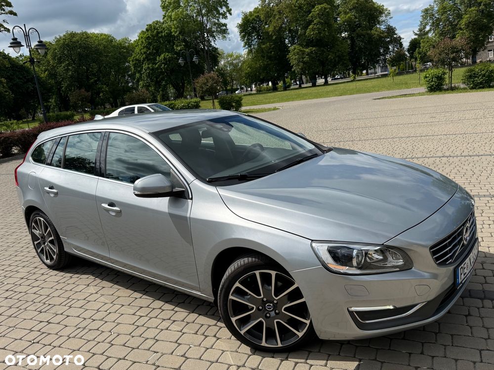 Volvo V60 D4 Momentum - 2