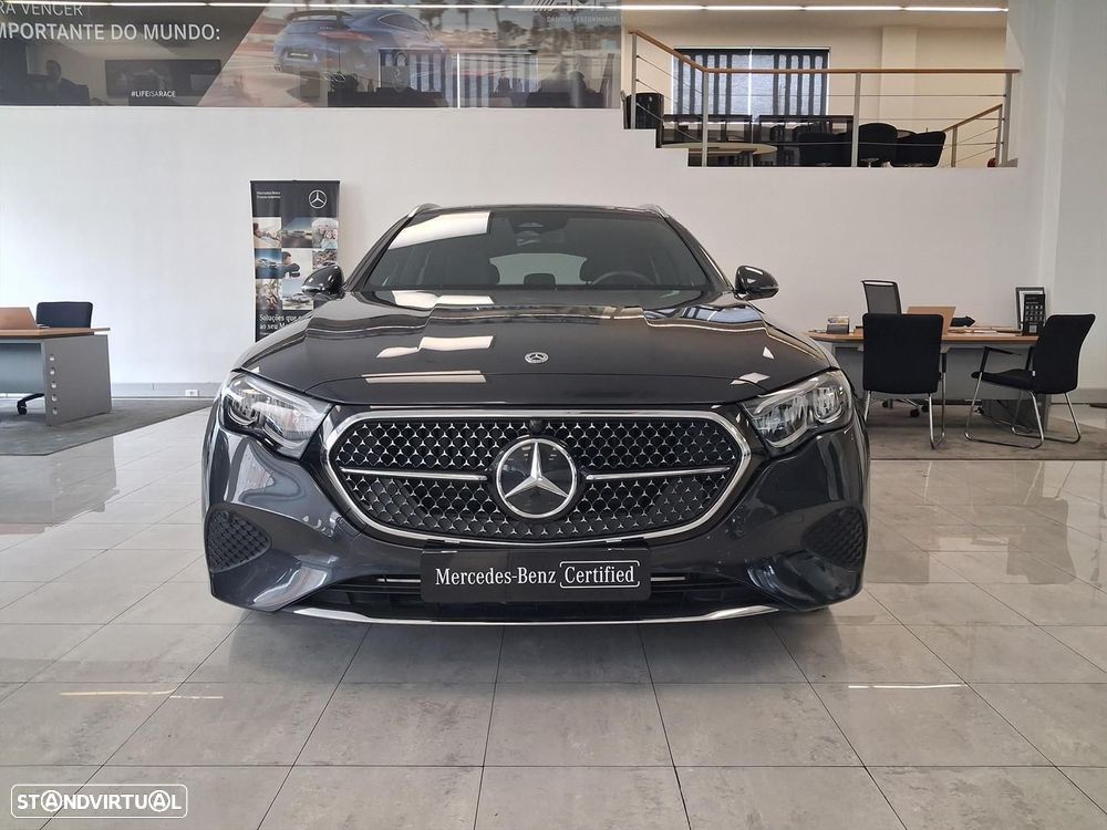 Mercedes-Benz E 300 e Avantgarde - 2