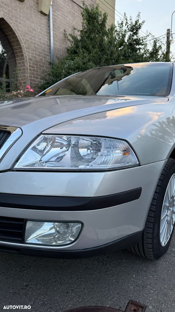 Skoda Octavia 1.6 MPI Ambiente - 7