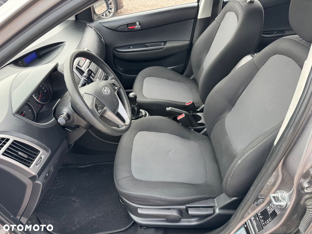 Hyundai i20 - 3