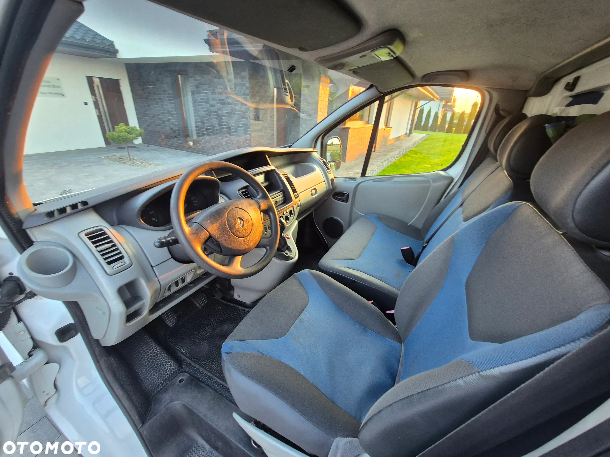 Renault TRAFIC - 5